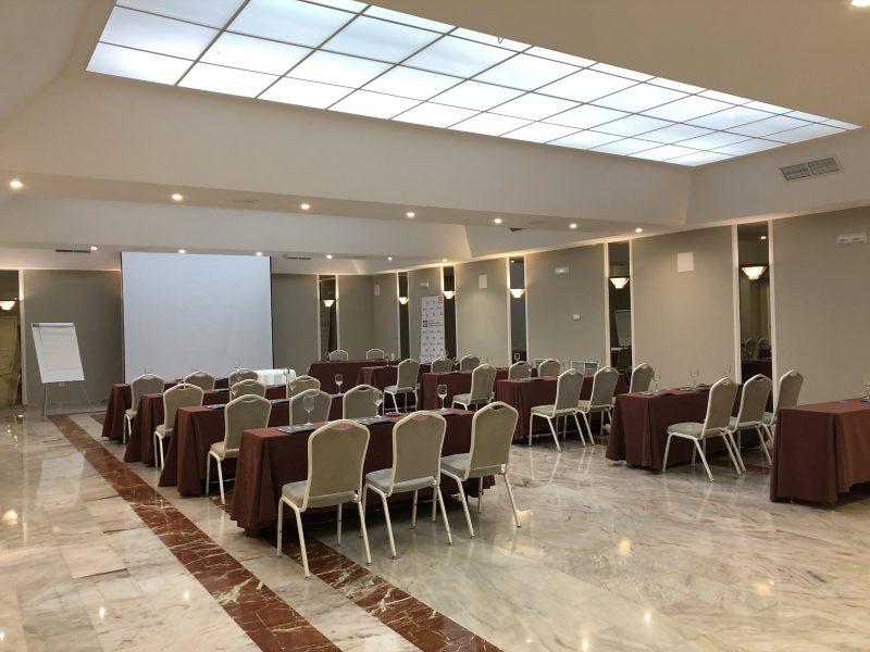 SALON MONTILLA ESCUELA